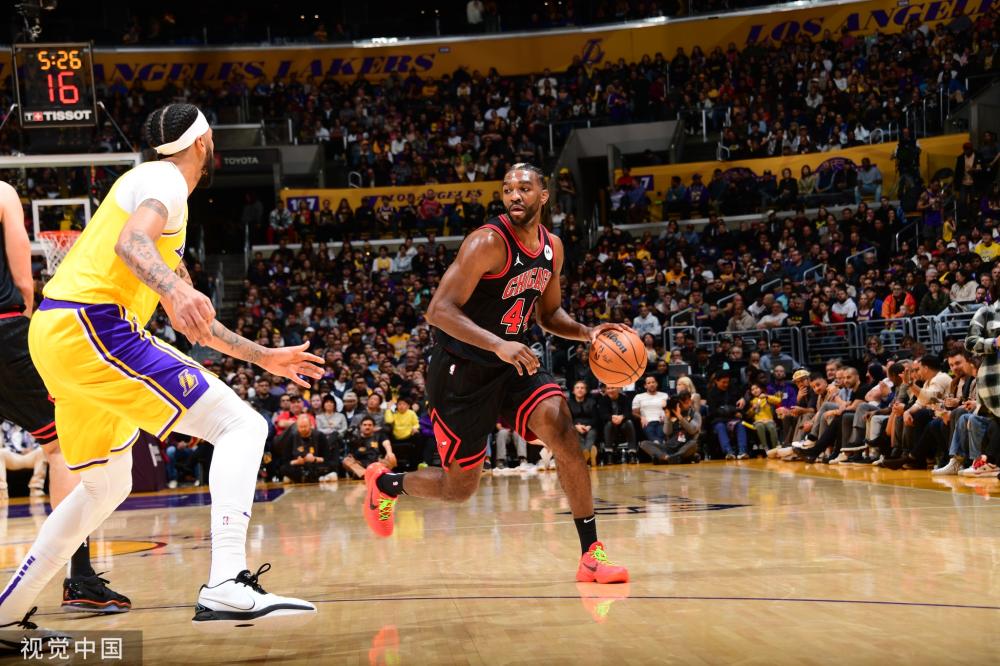 同时保持了 同时保持了