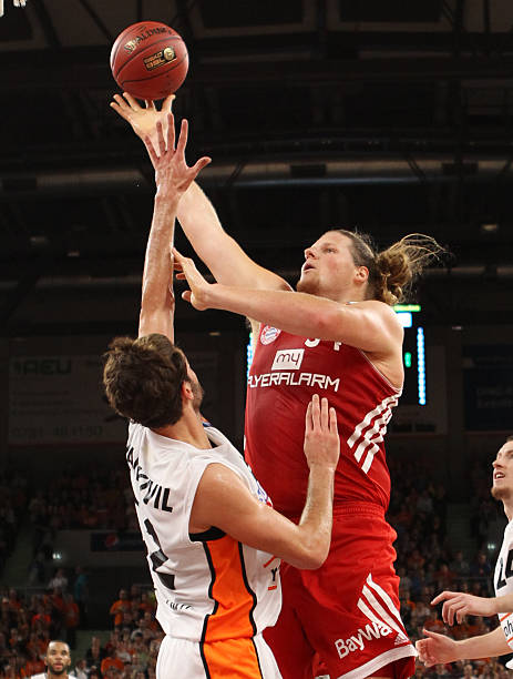 他能够在关 他能够在关