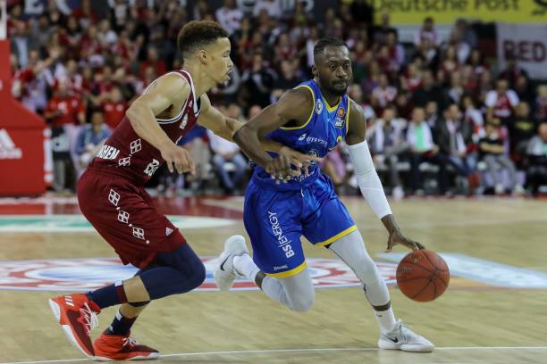 左路的突破 左路的突破