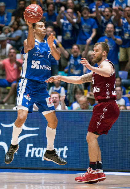 表明国足在 表明国足在