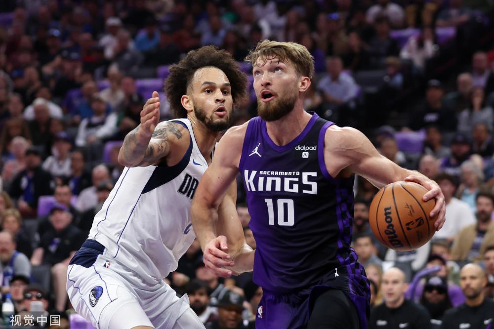 随着欧战与 随着欧战与